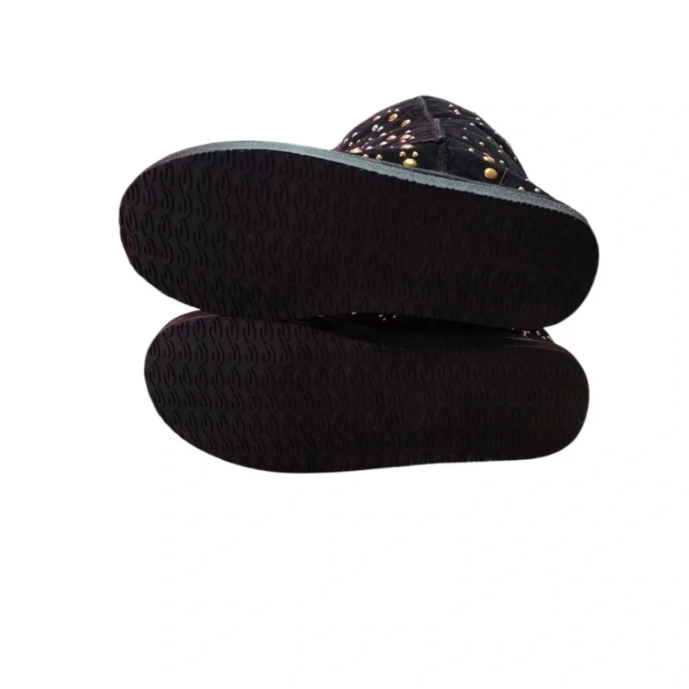 Black Studded Fleece lined Boots